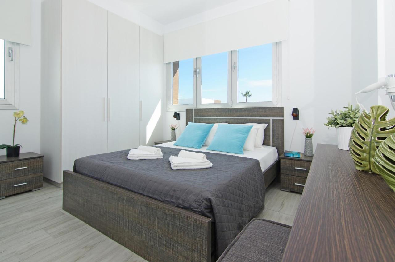 Villa Caren Paralimni Bagian luar foto
